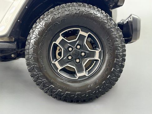 Used 2022 Jeep Gladiator Mojave w/ LED Lighting Group AWD/4WD image 45