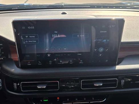 Used 2021 Lincoln Nautilus Reserve AWD/4WD image 16