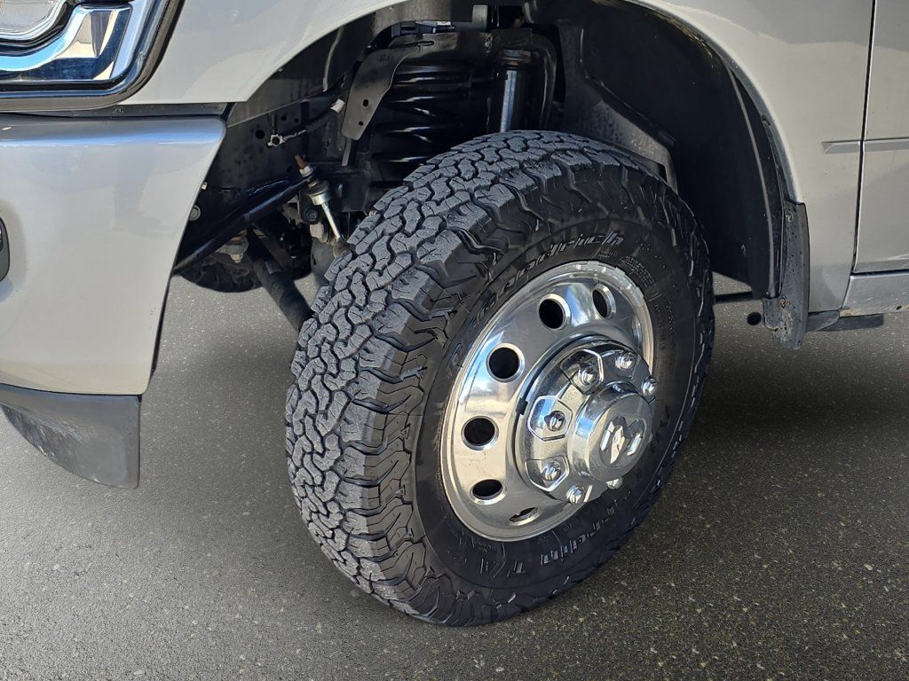 Used 2023 RAM 3500 Laramie AWD/4WD image 32