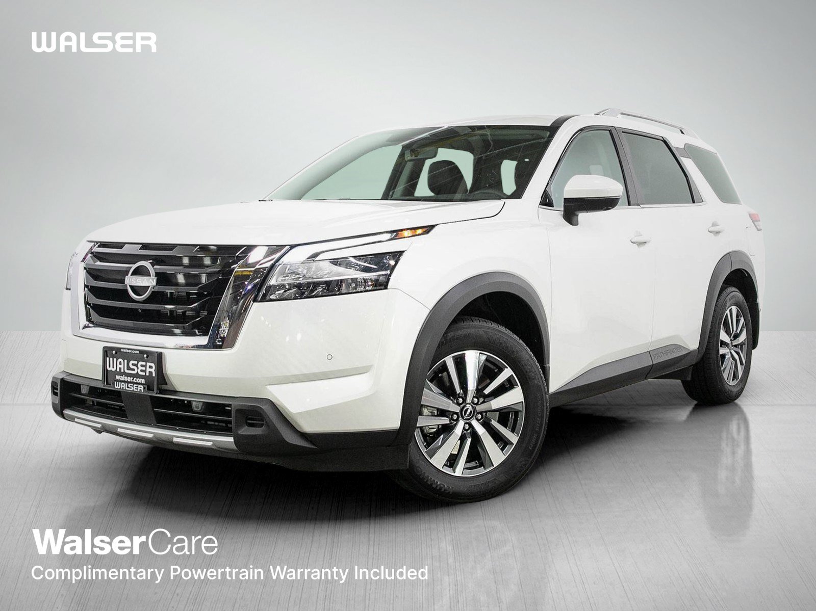 Used 2024 Nissan Pathfinder SL AWD/4WD image 1
