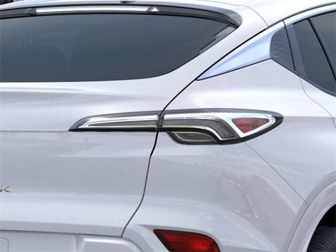 New 2025 Buick Envista Avenir image 11