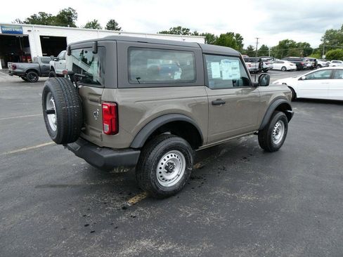 New 2026 Ford Bronco 2-Door AWD/4WD image 4