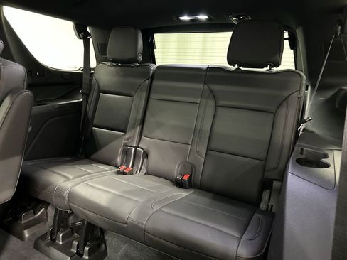 Used 2021 Chevrolet Tahoe High Country w/ Premium Package image 22