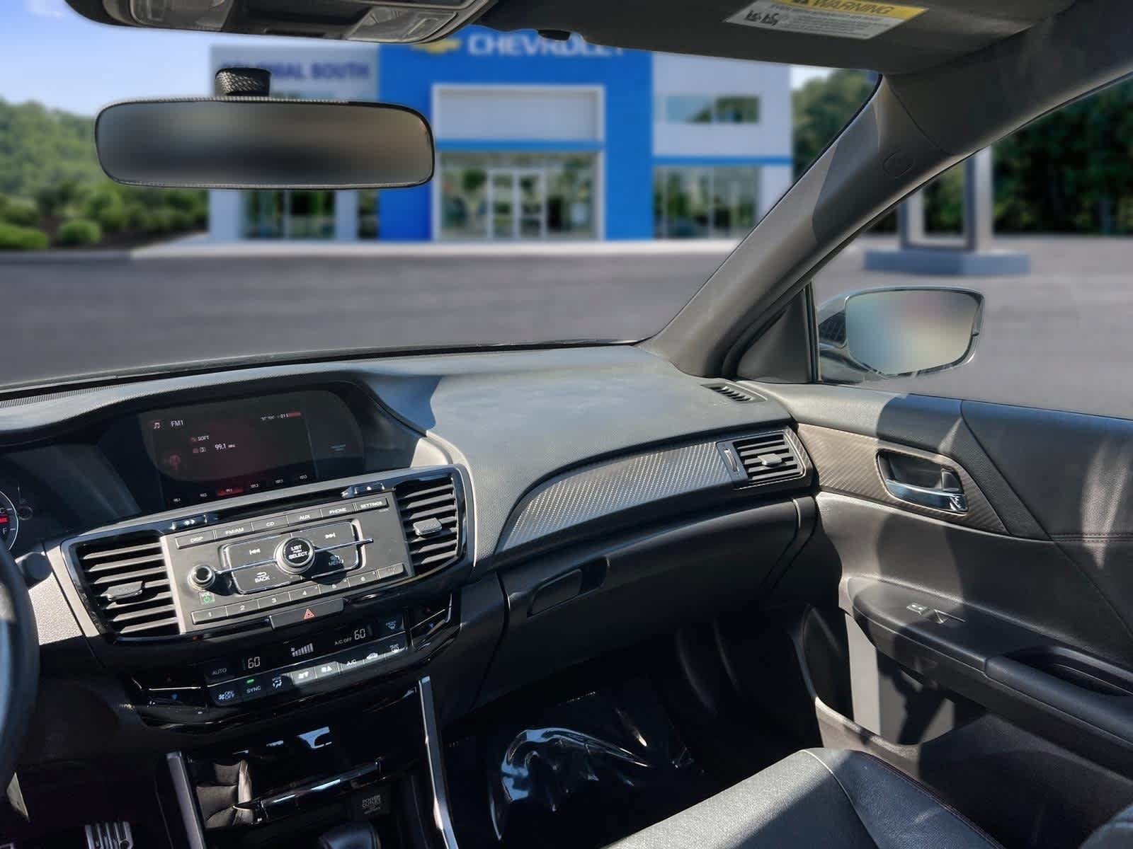 Used 2017 Honda Accord Sport Special Edition image 30