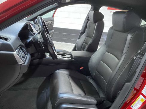 Used 2020 Honda Accord Sport image 11
