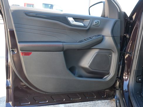 Used 2023 Ford Escape ST-Line Elite w/ Premium Technology Package image 16