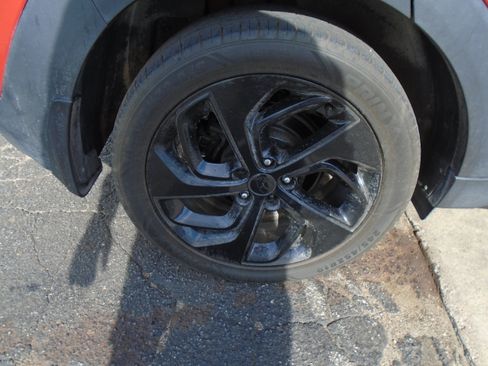 Used 2016 Hyundai Tucson Limited AWD/4WD image 18
