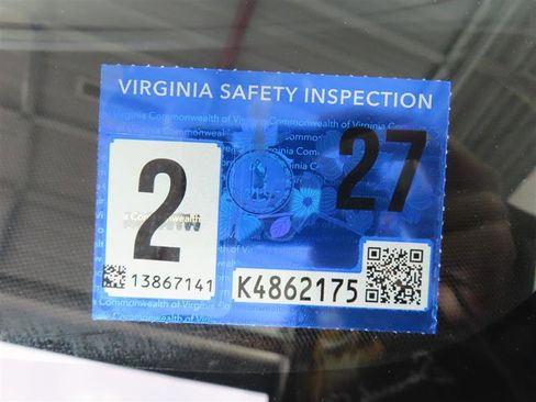 Used 2023 Tesla Model 3 Standard Range image 33