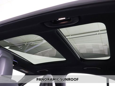 Used 2026 Mercedes-Benz E 53 AMG e 4MATIC Sedan image 4