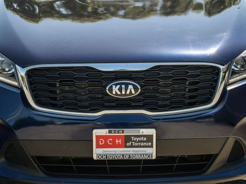 Used 2019 Kia Sorento S FWD image 5