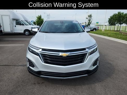 Used 2022 Chevrolet Equinox LT FWD image 2