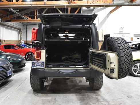 Used 2018 Jeep Wrangler Unlimited Sport S image 51