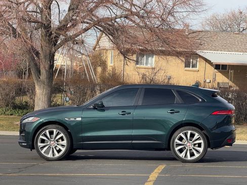 Used 2017 Jaguar F-PACE R-Sport image 8