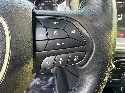 Used 2018 Dodge Charger R/T RWD image 18