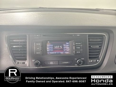 Used 2016 Kia Sedona LX w/ LX Convenience Package FWD image 6