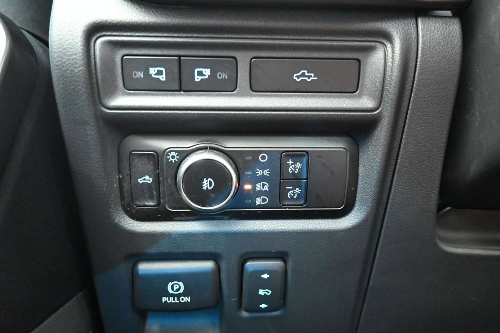 Used 2024 Ford F150 Lariat w/ Equipment Group 502A High AWD/4WD image 20