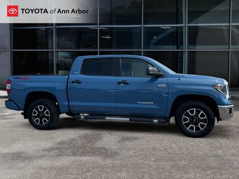 Used 2019 Toyota Tundra SR5 w/ TRD Off Road Package AWD/4WD image 11