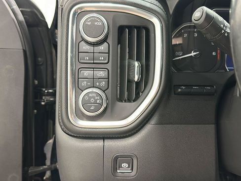 Used 2020 GMC Sierra 1500 Denali w/ Denali Ultimate Package AWD/4WD image 17