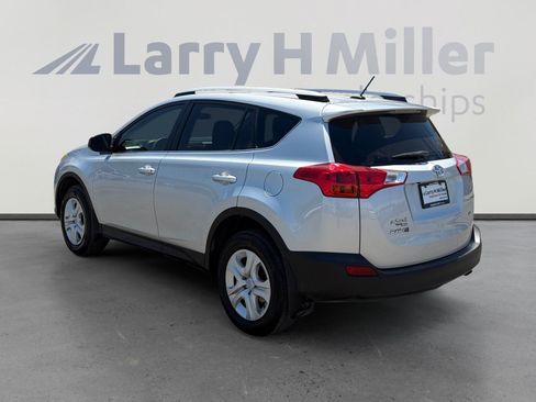 Used 2014 Toyota RAV4 LE FWD image 3