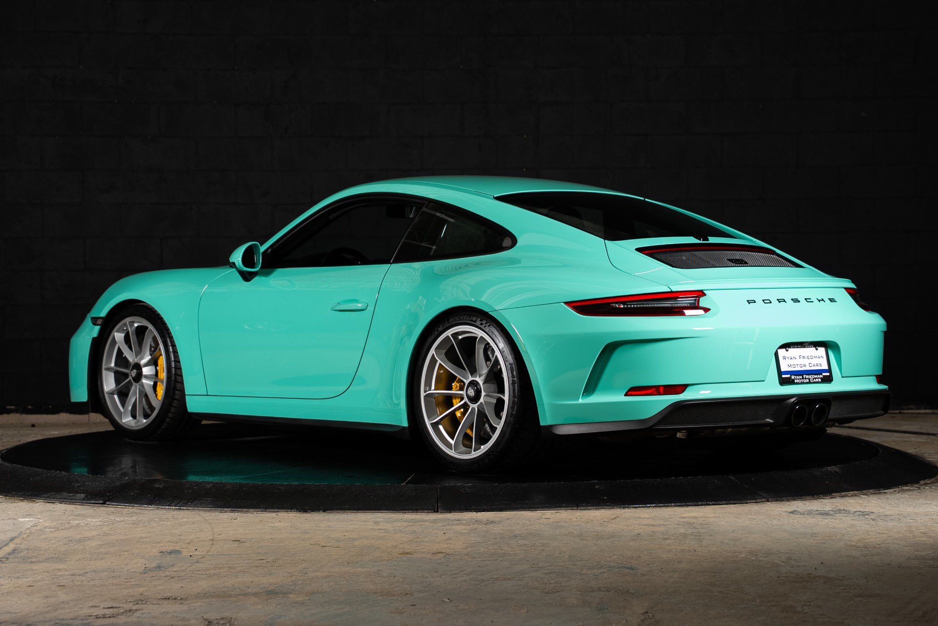 Used 2018 Porsche 911 GT3 RWD image 3