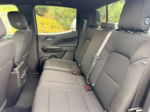 New 2026 GMC Canyon Elevation w/ Convenience Package image 8