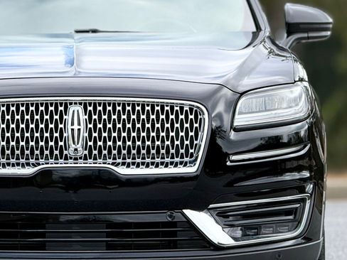 Used 2019 Lincoln Nautilus Reserve image 14