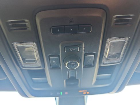 Certified 2022 GMC Yukon Denali image 16