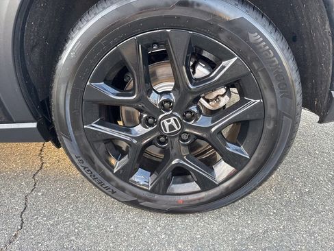 Used 2025 Honda HR-V Sport image 12