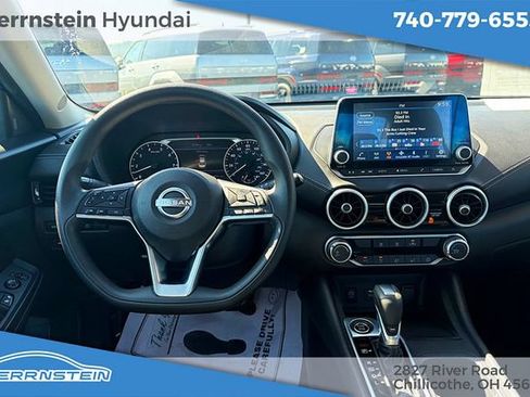 Used 2024 Nissan Sentra SV FWD image 6