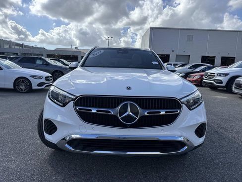 Used 2023 Mercedes-Benz GLC 300 image 2