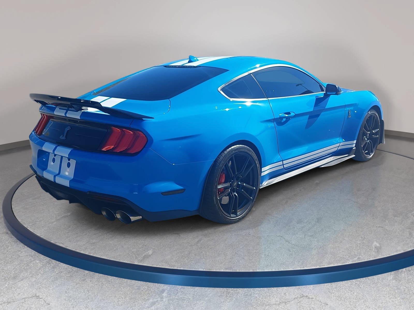 Used 2022 Ford Mustang Shelby GT500 w/ Technology Package RWD image 5