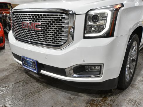 Used 2016 GMC Yukon Denali w/ Open Road Package image 5
