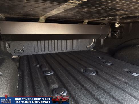 Used 2022 Ford F350 Lariat w/ Black Appearance Package AWD/4WD image 7
