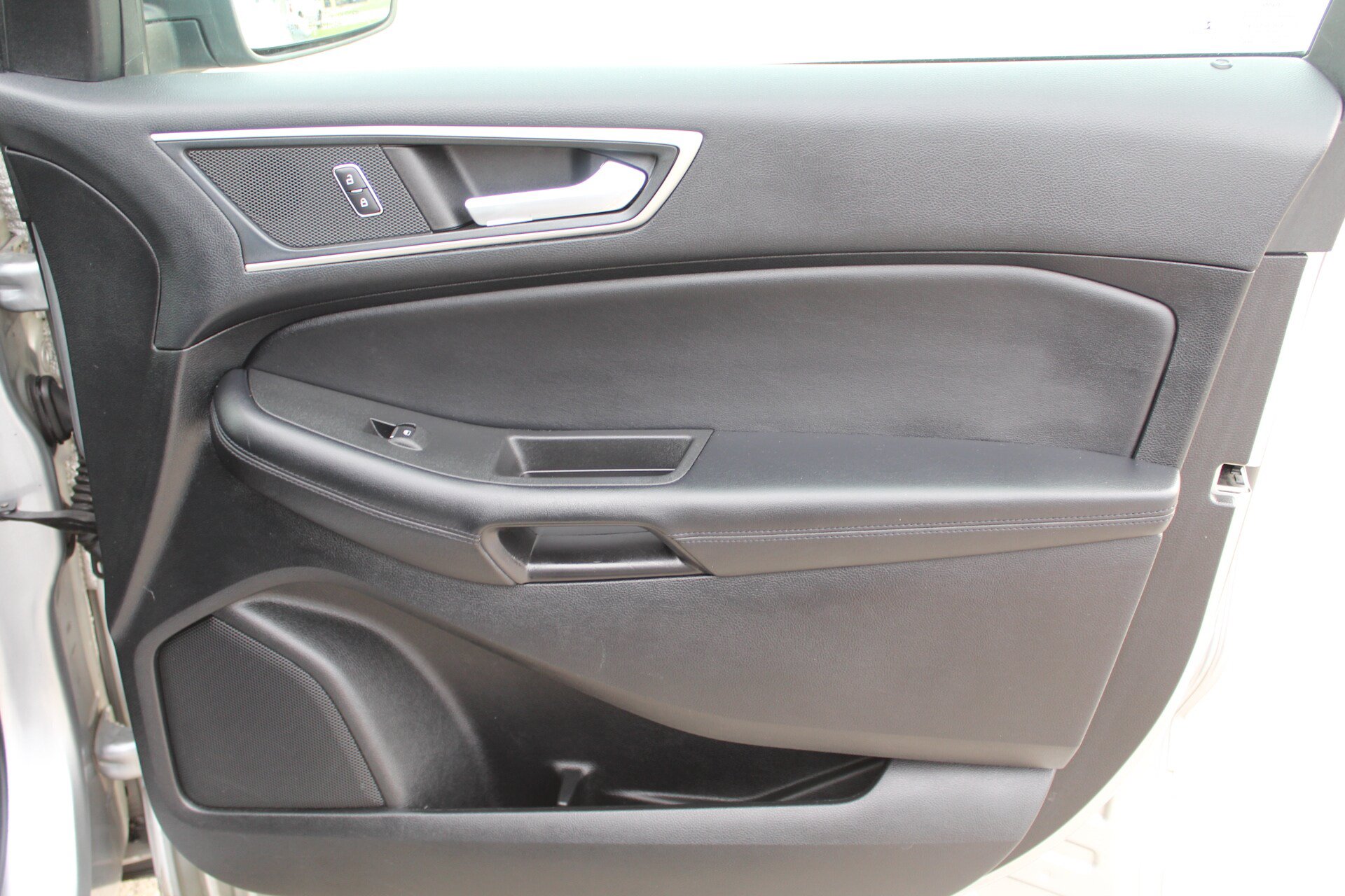 Used 2022 Ford Edge SEL AWD/4WD image 17