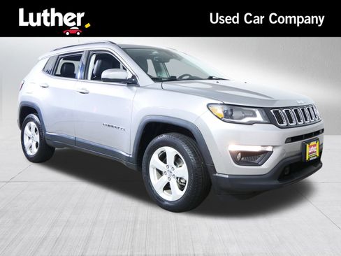 Used 2018 Jeep Compass Latitude w/ Popular Equipment Group image 1
