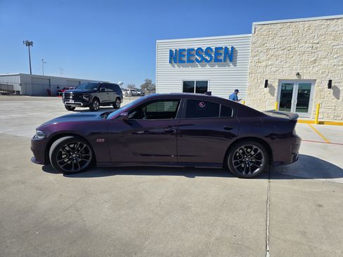 Used 2021 Dodge Charger Scat Pack w/ Navigation & Travel Group image 6