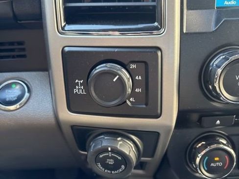 Used 2017 Ford F150 Lariat image 13