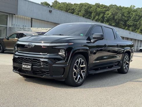 Used 2024 Chevrolet Silverado EV RST AWD/4WD image 24