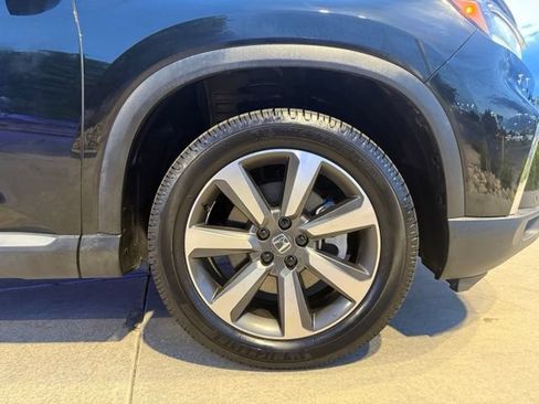 Used 2023 Honda Pilot Elite image 32