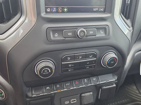 Used 2023 Chevrolet Silverado 1500 Custom w/ LPO, Dark Essentials Package RWD image 17