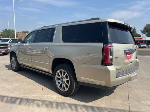 Used 2017 GMC Yukon XL Denali w/ Open Road Package AWD/4WD image 5