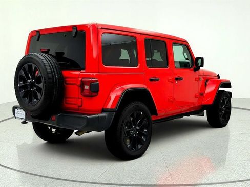 Used 2025 Jeep Wrangler Unlimited Sahara w/ Safety Group AWD/4WD image 5