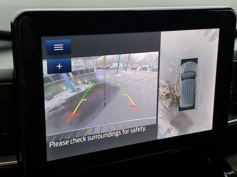 Used 2023 Ford Explorer Limited w/ Equipment Group 301A image 20