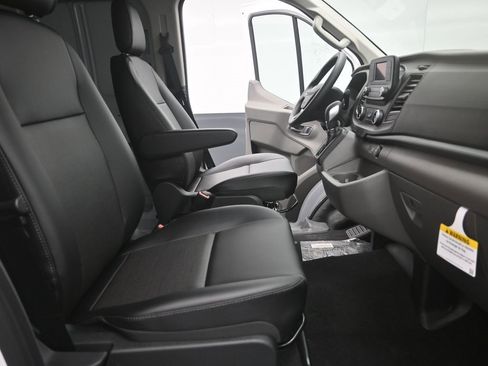 New 2025 Ford Transit 250 Low Roof image 27