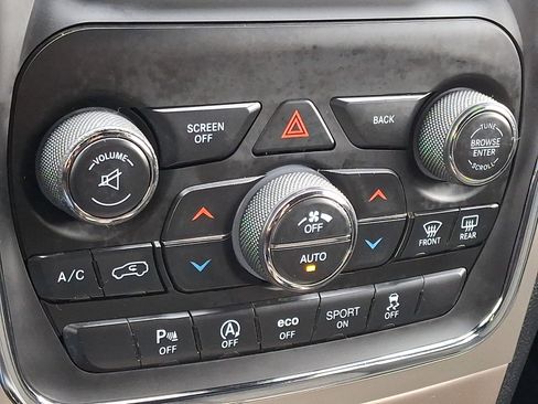 Used 2017 Jeep Grand Cherokee Laredo w/ Quick Order Package 23E image 15