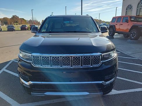 Used 2024 Jeep Grand Wagoneer L 4WD image 12