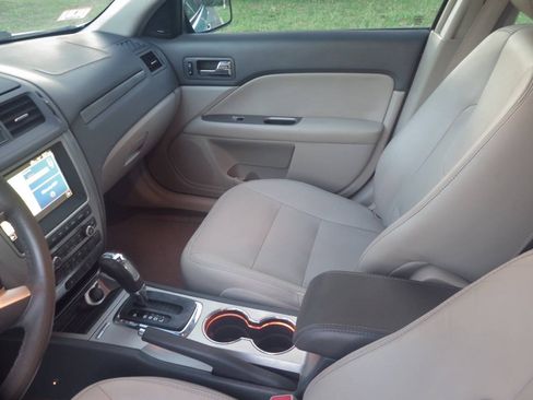 Used 2010 Ford Fusion Hybrid FWD image 11