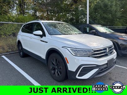 Certified 2022 Volkswagen Tiguan SE w/ Panoramic Sunroof Package