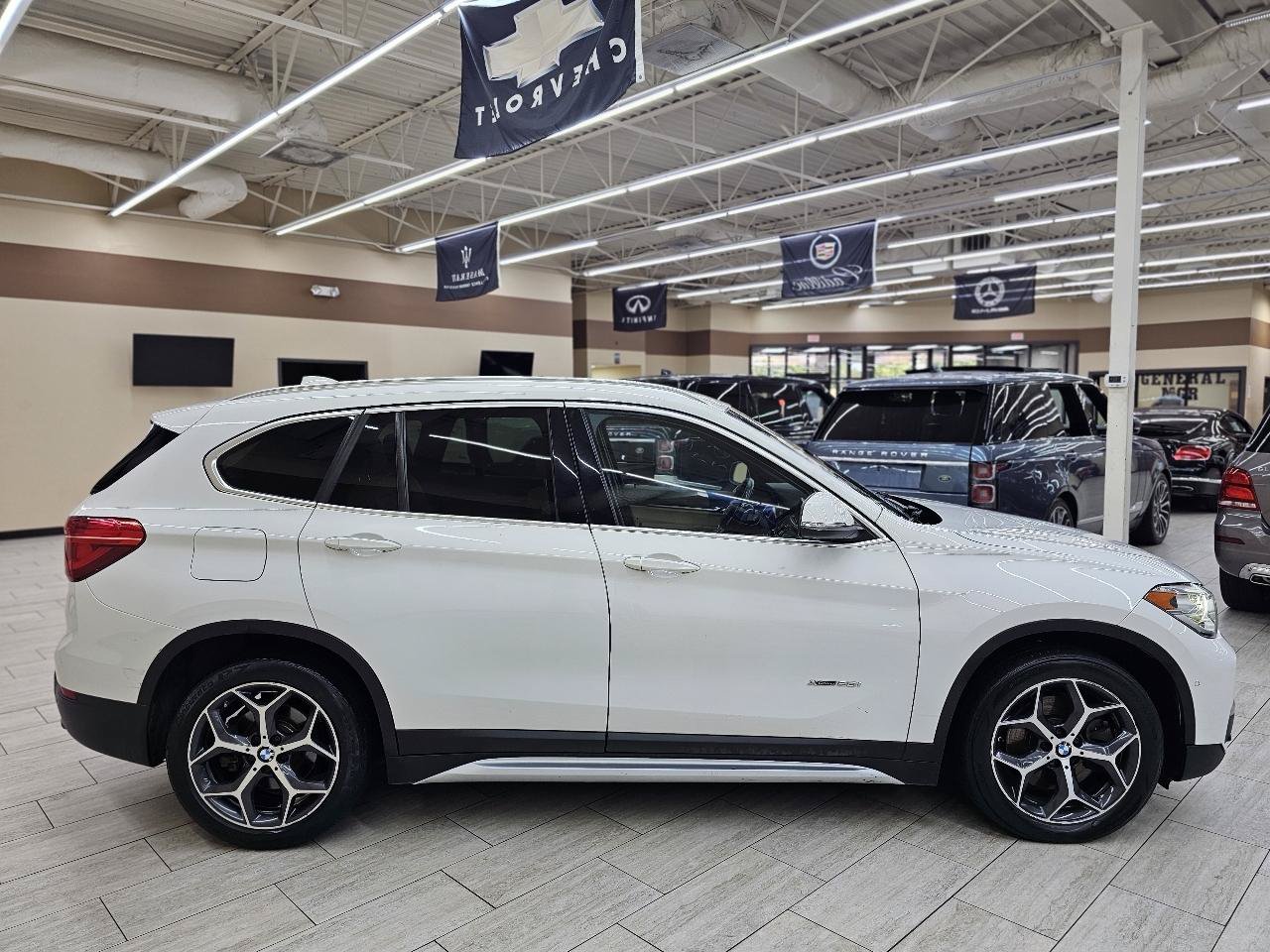 Used 2017 BMW X1 xDrive28i AWD/4WD image 6