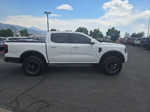 Used 2024 Ford Ranger Lariat w/ FX4 Off-Road Package AWD/4WD image 4
